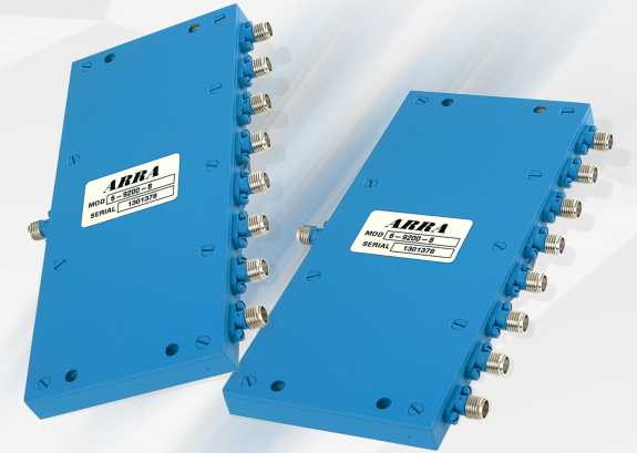 8路功分器和組合器：SMA